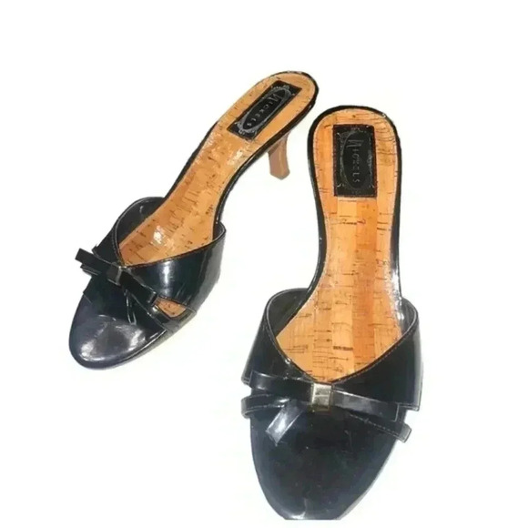 Nickels Patent Leather Mules - these are beautiful !! 2.75 inch heel - Picture 4 of 8